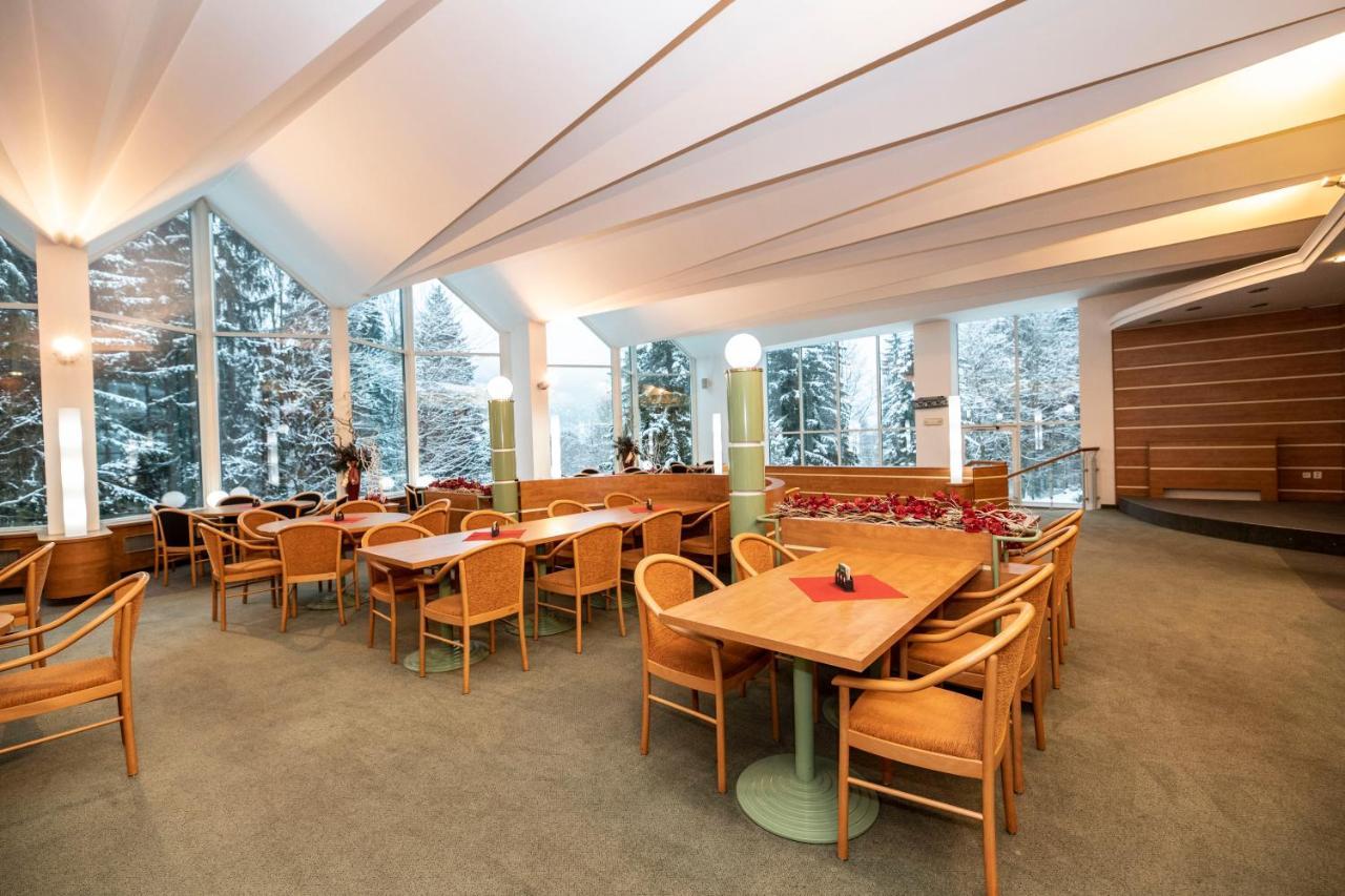 Interhotel Montana Spindleruv Mlyn Exterior foto